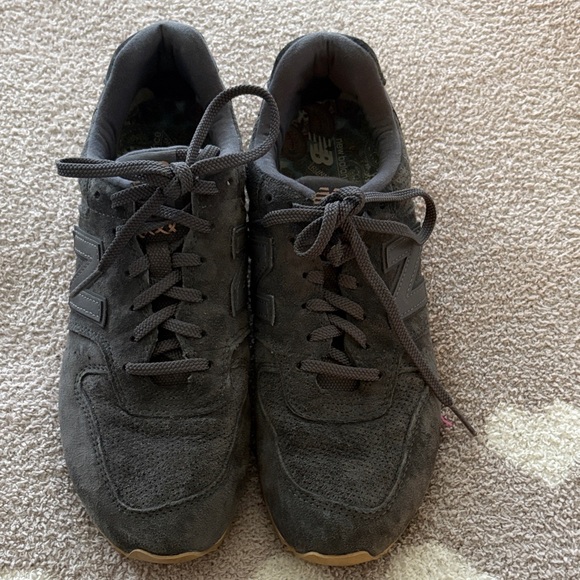 New Balance 696 Women’s Charcoal Sneakers - Picture 1 of 4